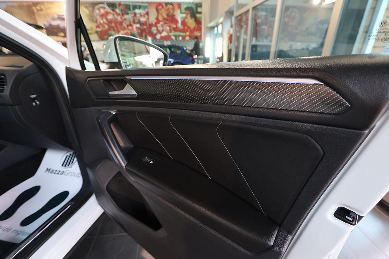 VOLKSWAGEN Tiguan 2.0 TDI 150cv SCR DSG R-Line - 37