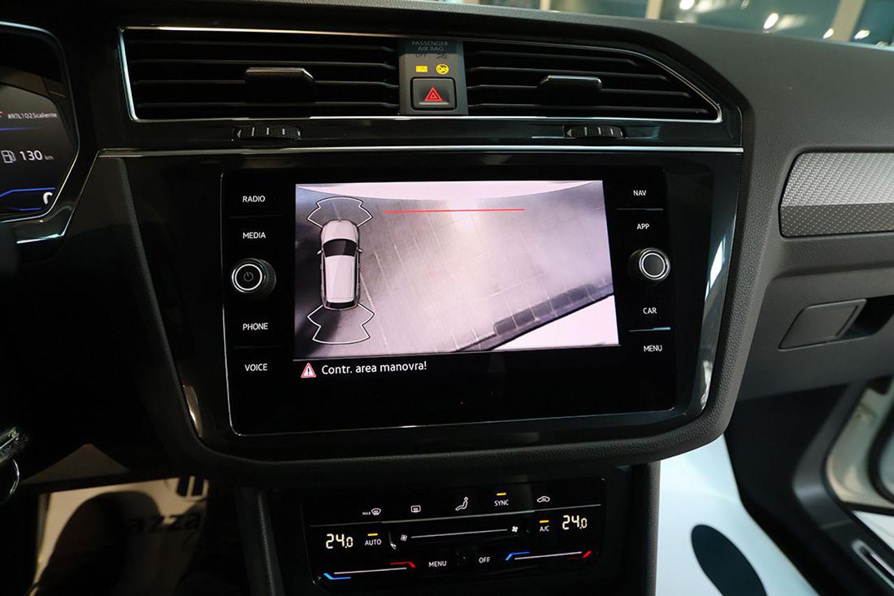 VOLKSWAGEN Tiguan 2.0 TDI 150cv SCR DSG R-Line - 26