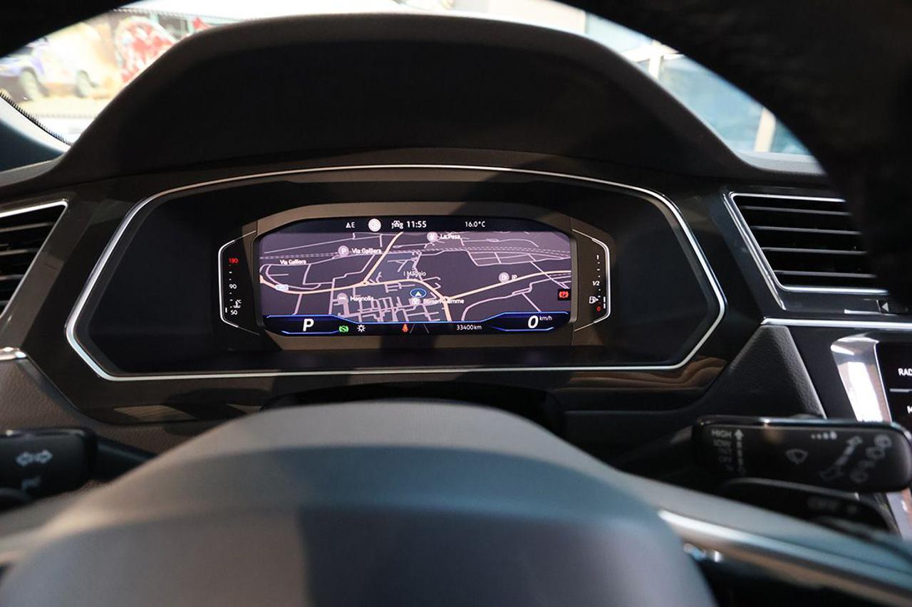 VOLKSWAGEN Tiguan 2.0 TDI 150cv SCR DSG R-Line - 32