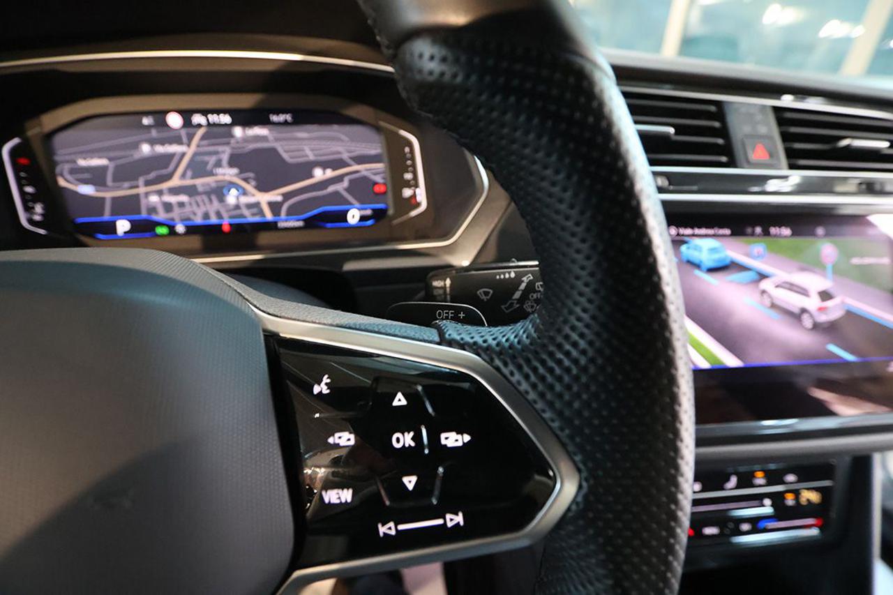 VOLKSWAGEN Tiguan 2.0 TDI 150cv SCR DSG R-Line - 22