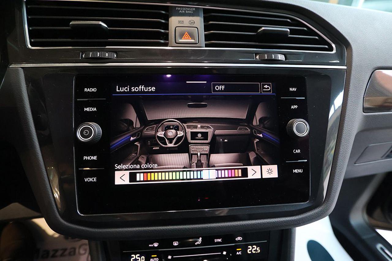 VOLKSWAGEN Tiguan 1.5 TSI ACT Life - 28