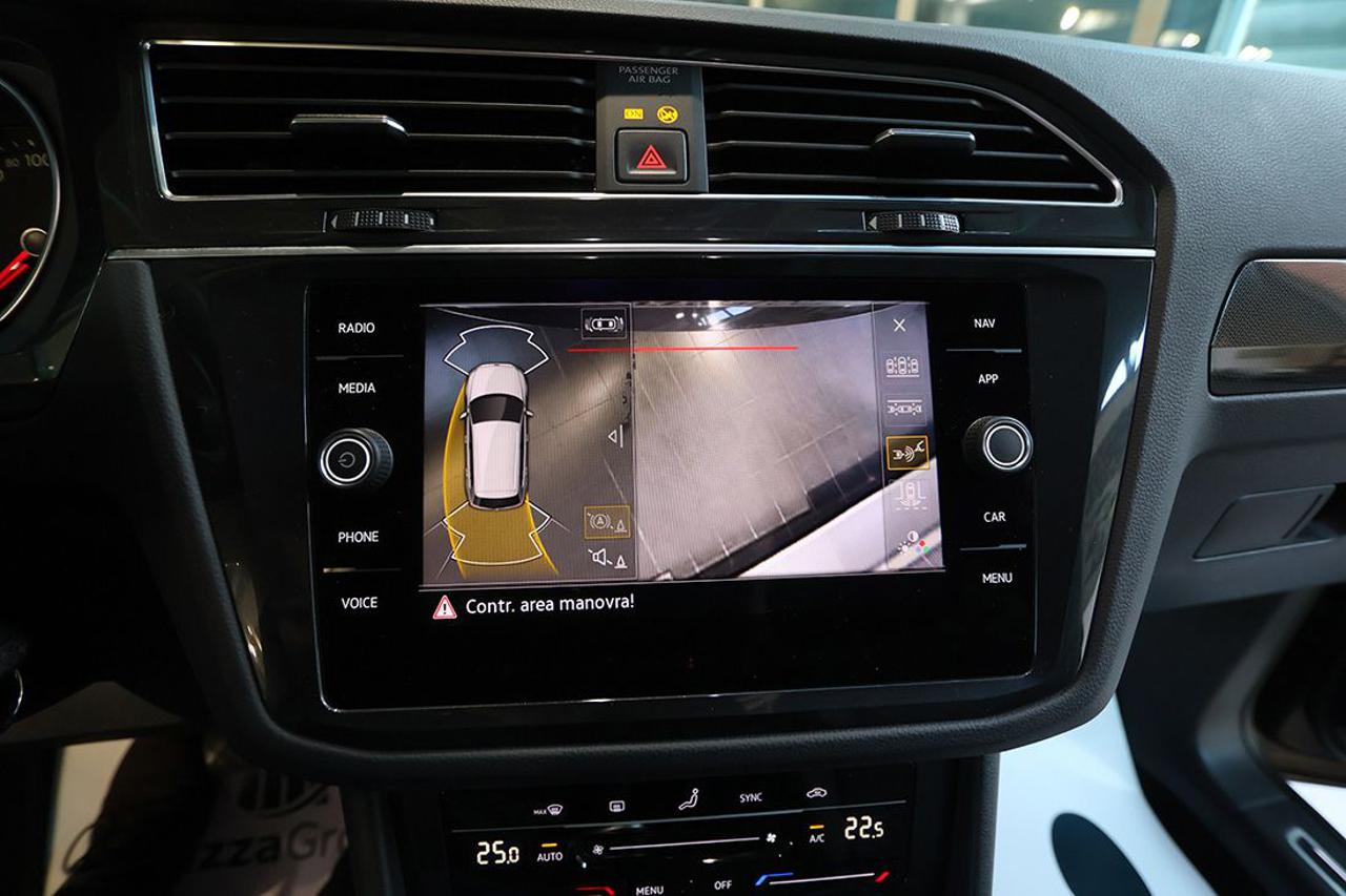VOLKSWAGEN Tiguan 1.5 TSI ACT Life - 23
