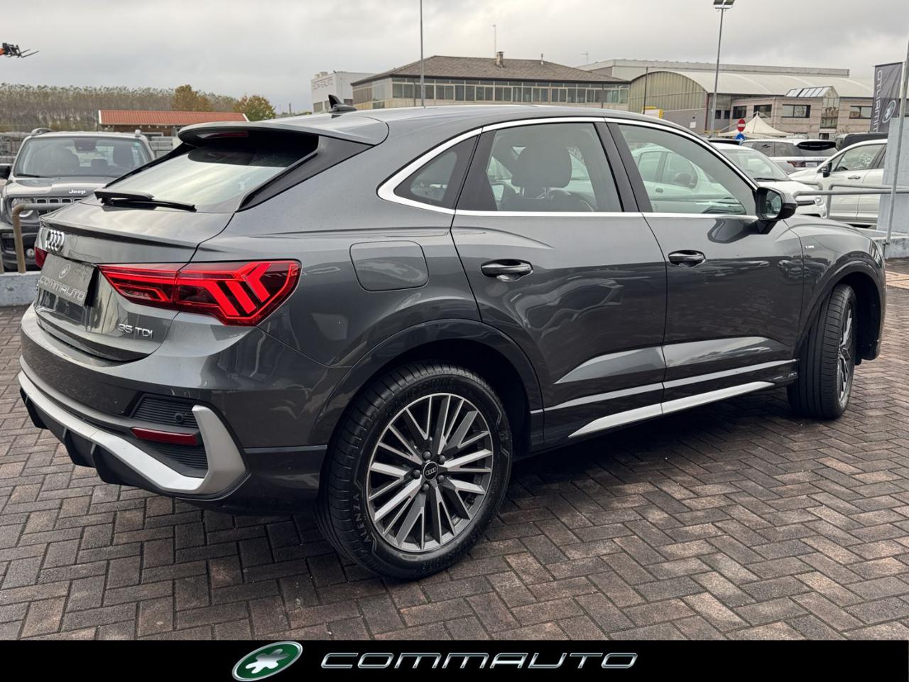 AUDI Q3 SPB 35 TDI S tronic S line edition - 5