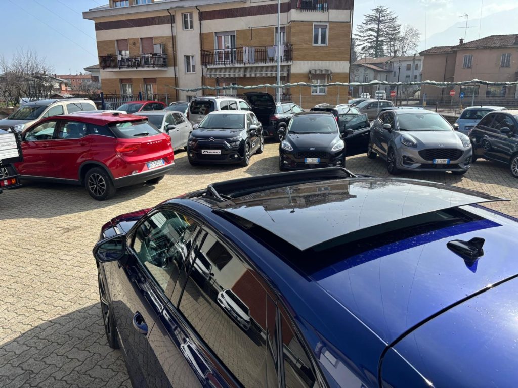 AUDI Q3 SPB 40TDI Quattro Black line TETTO PANORAMA APRI - 6