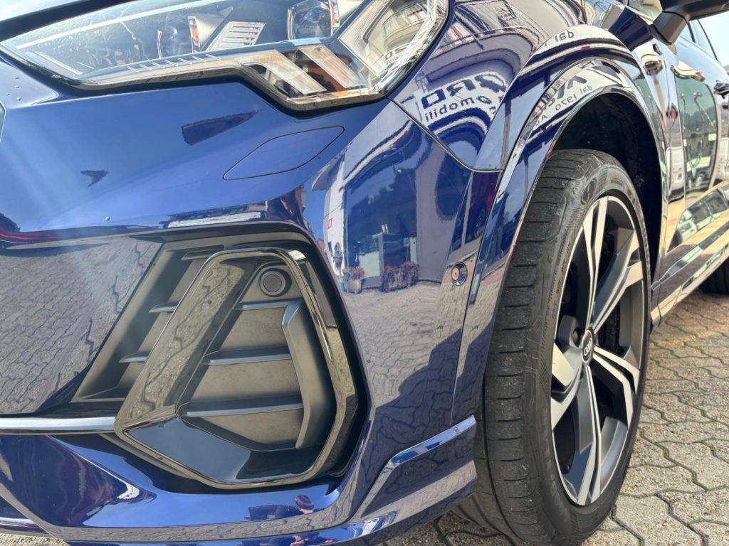 AUDI Q3 SPB 40TDI Quattro Black line TETTO PANORAMA APRI - 9