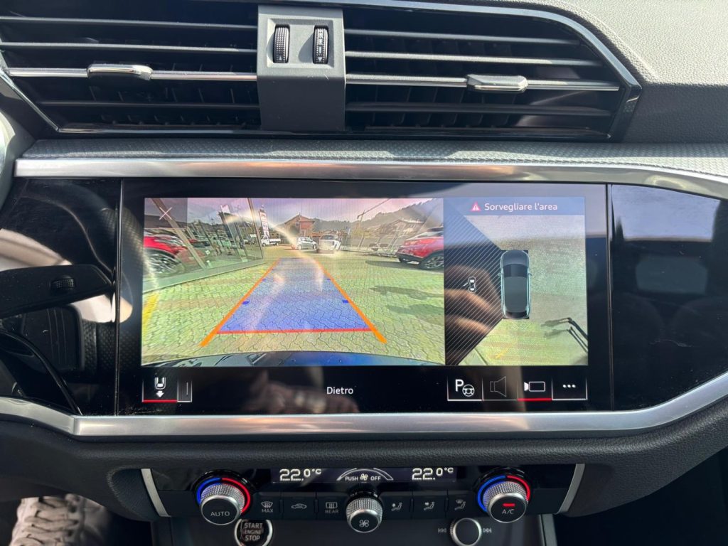 AUDI Q3 SPB 40TDI Quattro Black line TETTO PANORAMA APRI - 14