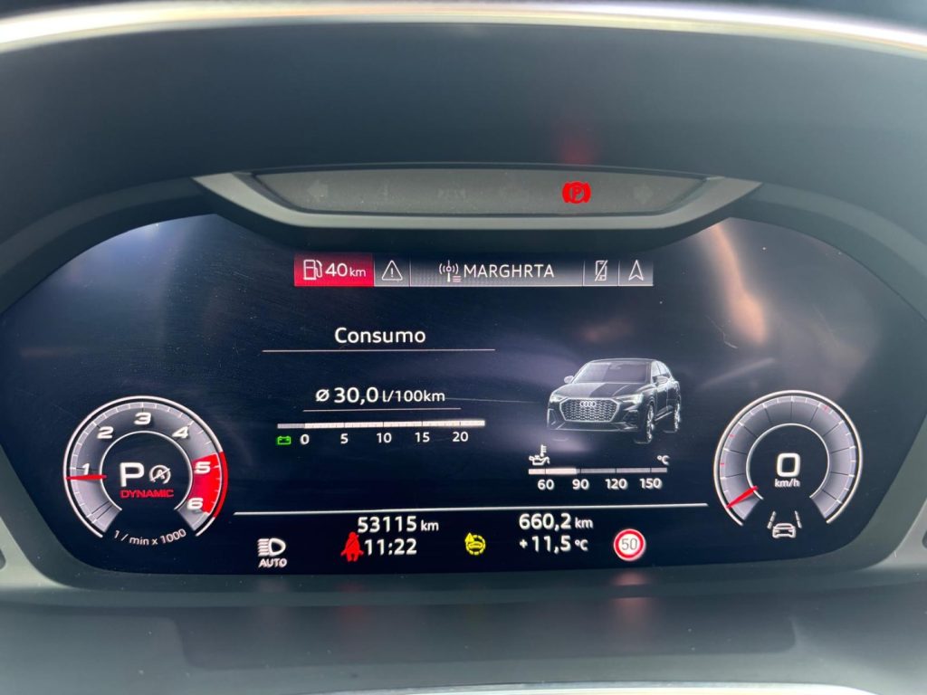 AUDI Q3 SPB 40TDI Quattro Black line TETTO PANORAMA APRI - 19