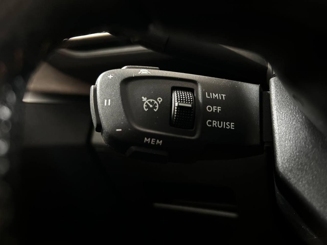 PEUGEOT 3008 Hybrid4 300 e-EAT8 GT Pack TETTO APRIBILE - 19