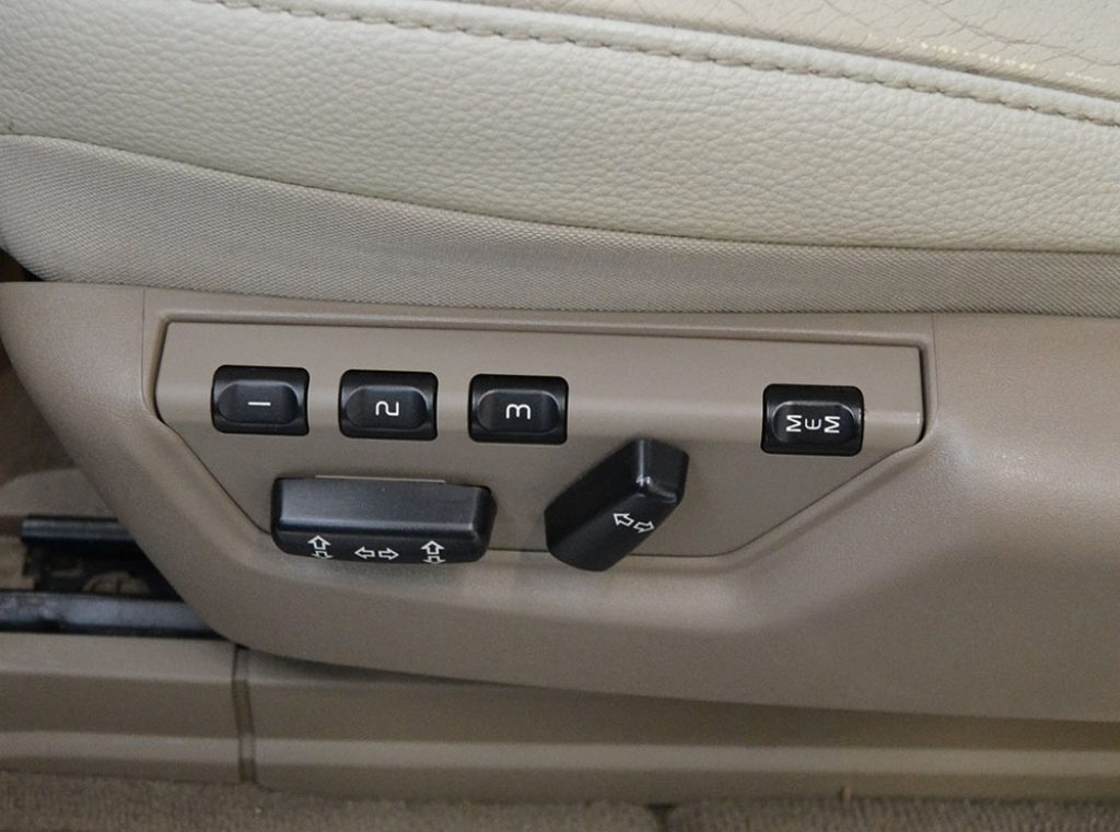 VOLVO XC90 D5 AWD Geartronic 7 Posti Pelle Beige - 6