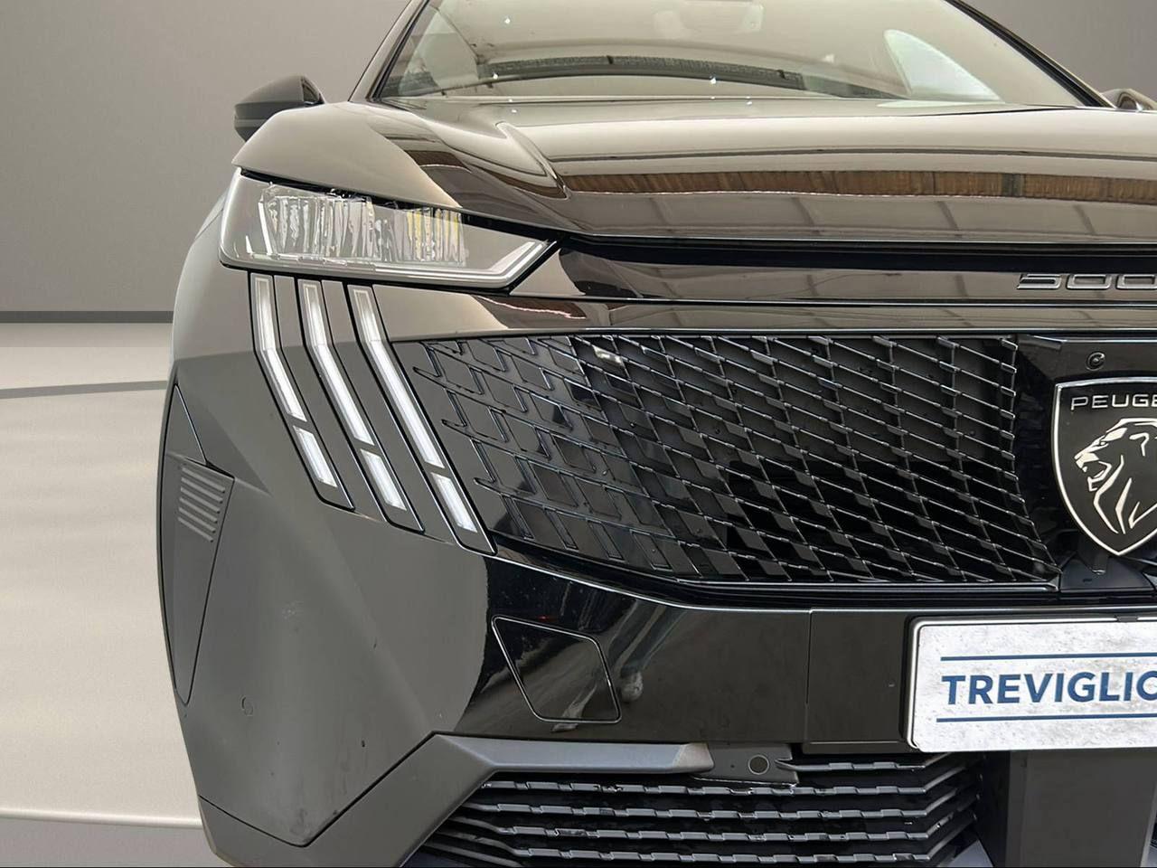 PEUGEOT 5008 Hybrid 145 e-DCS6 Allure - 32