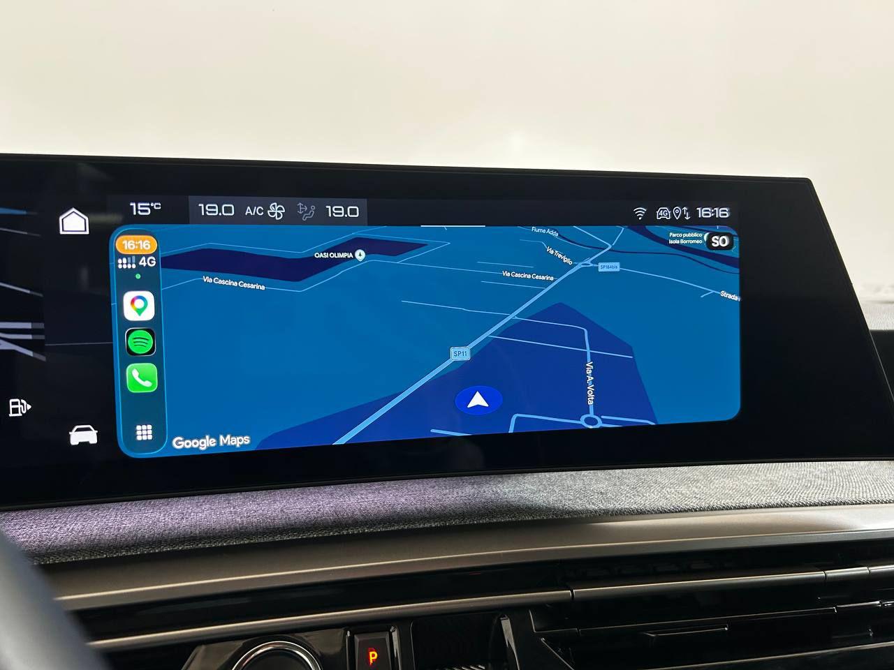 PEUGEOT 5008 Hybrid 145 e-DCS6 Allure - 20