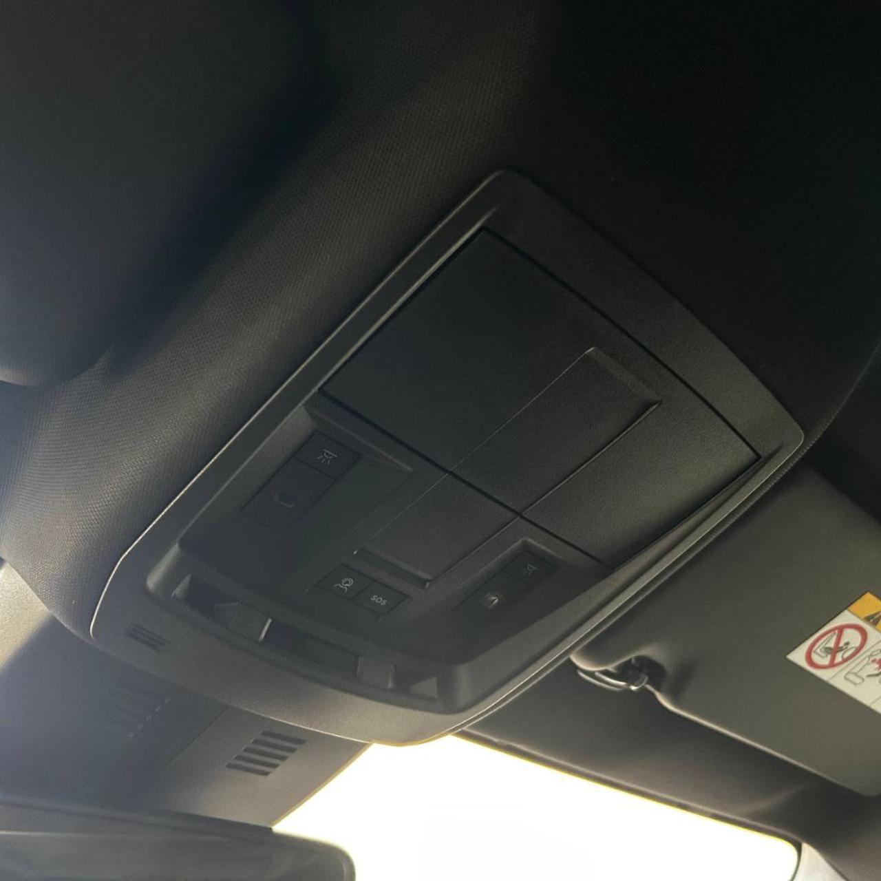 PEUGEOT 5008 Hybrid 145 e-DCS6 Allure - 27