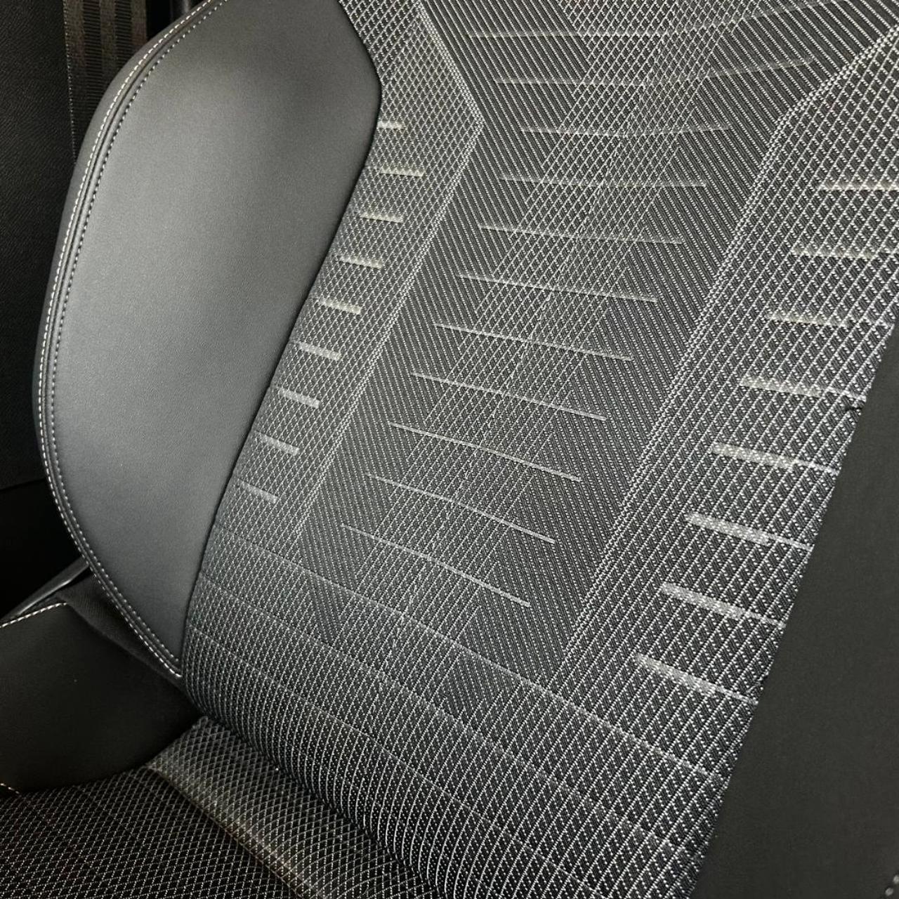 PEUGEOT 5008 Hybrid 145 e-DCS6 Allure - 10