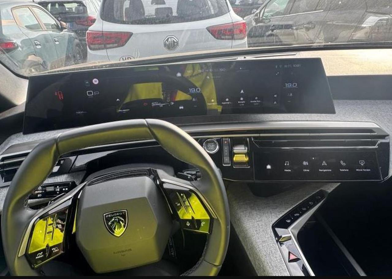 PEUGEOT 5008 Hybrid 145 e-DCS6 Allure - 7