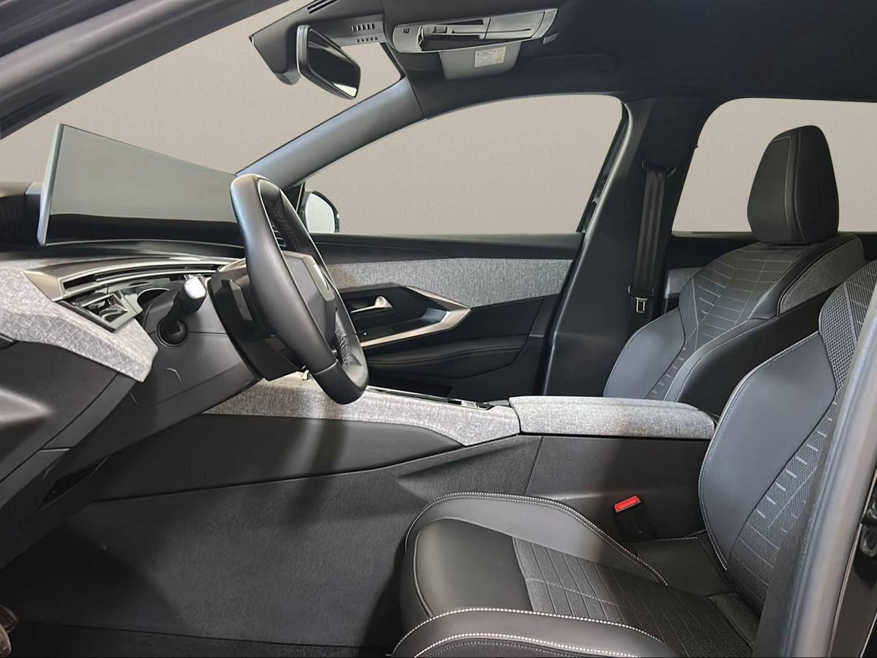 PEUGEOT 5008 Hybrid 145 e-DCS6 Allure - 8