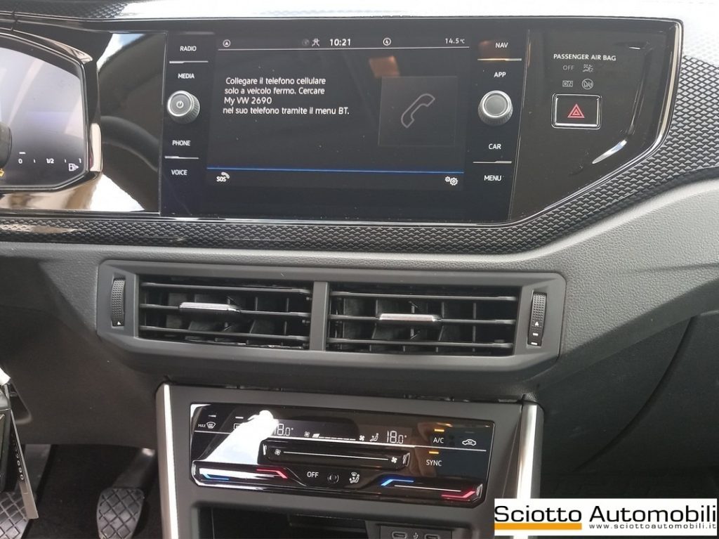 VOLKSWAGEN Polo 1.0 Life - 16