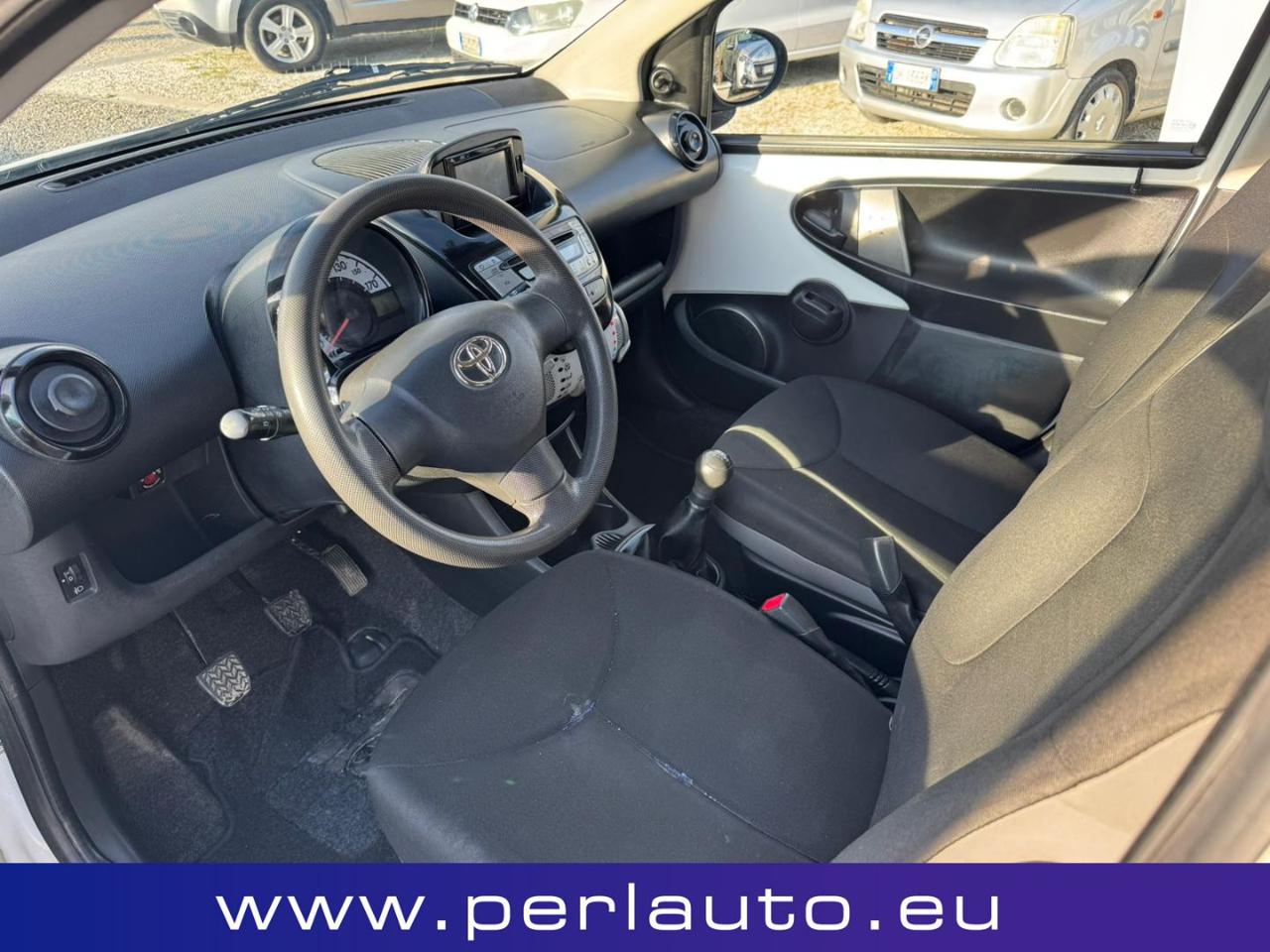 TOYOTA Aygo 1.0 12V VVT-i 5 porte Cool Soda Connect - 9