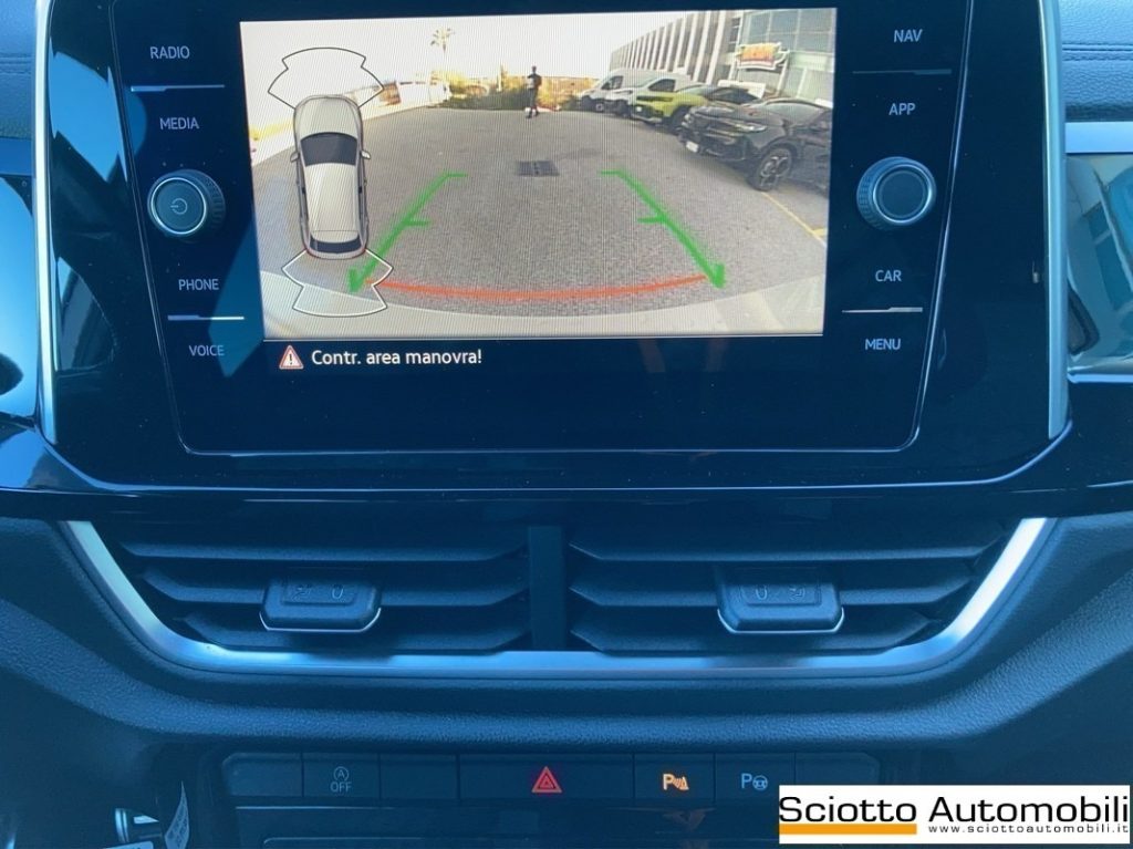 VOLKSWAGEN T-Roc 2.0 TDI SCR R-Line - 16