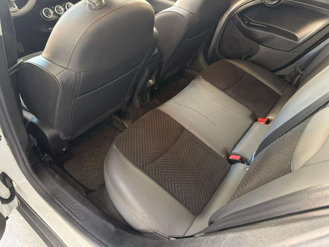 FIAT 500X 1.0 T3 120 CV 120° - 10