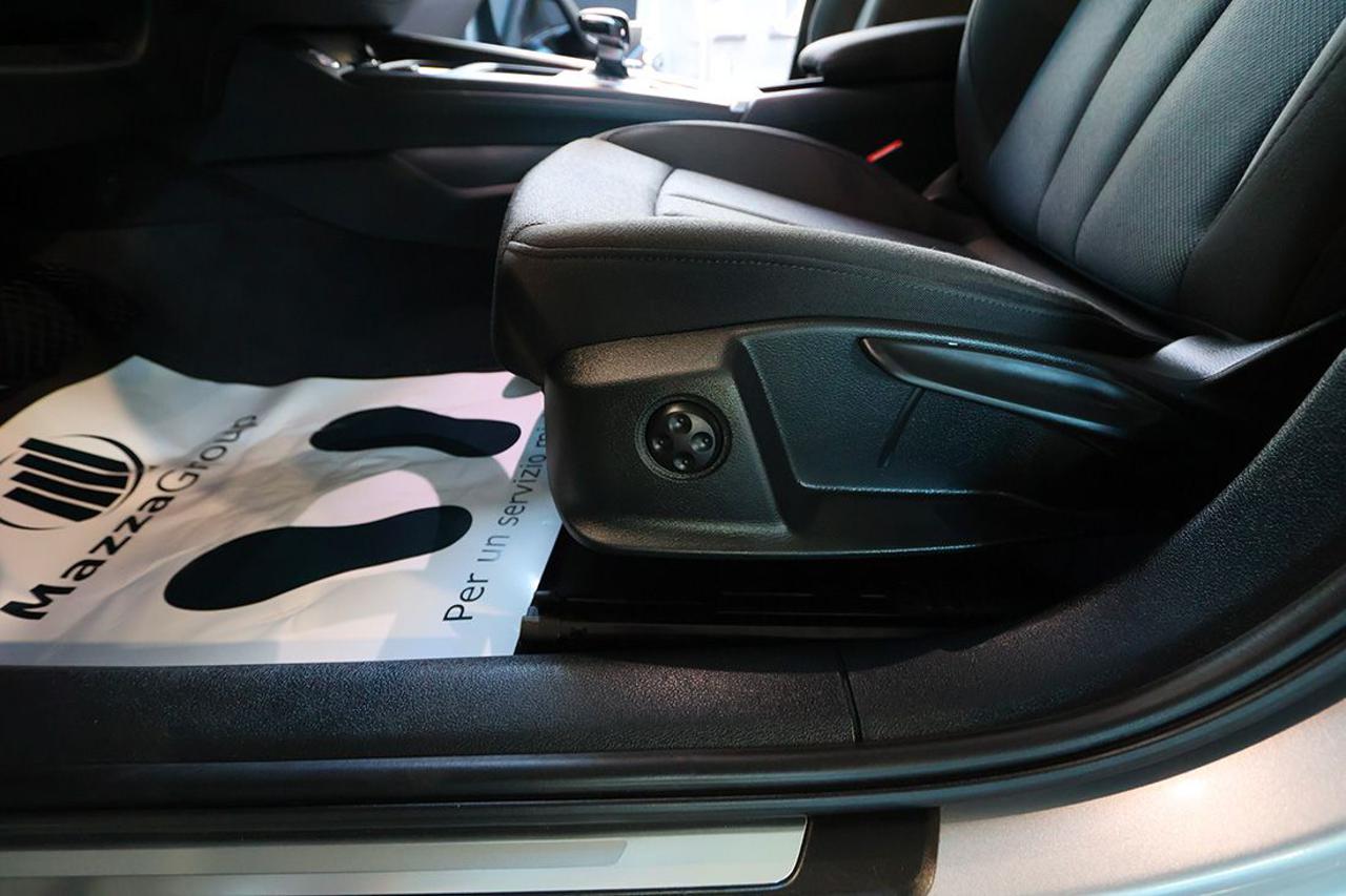 AUDI A4 40 TDI Avant Quattro S-Tronic Business Advanced - 41