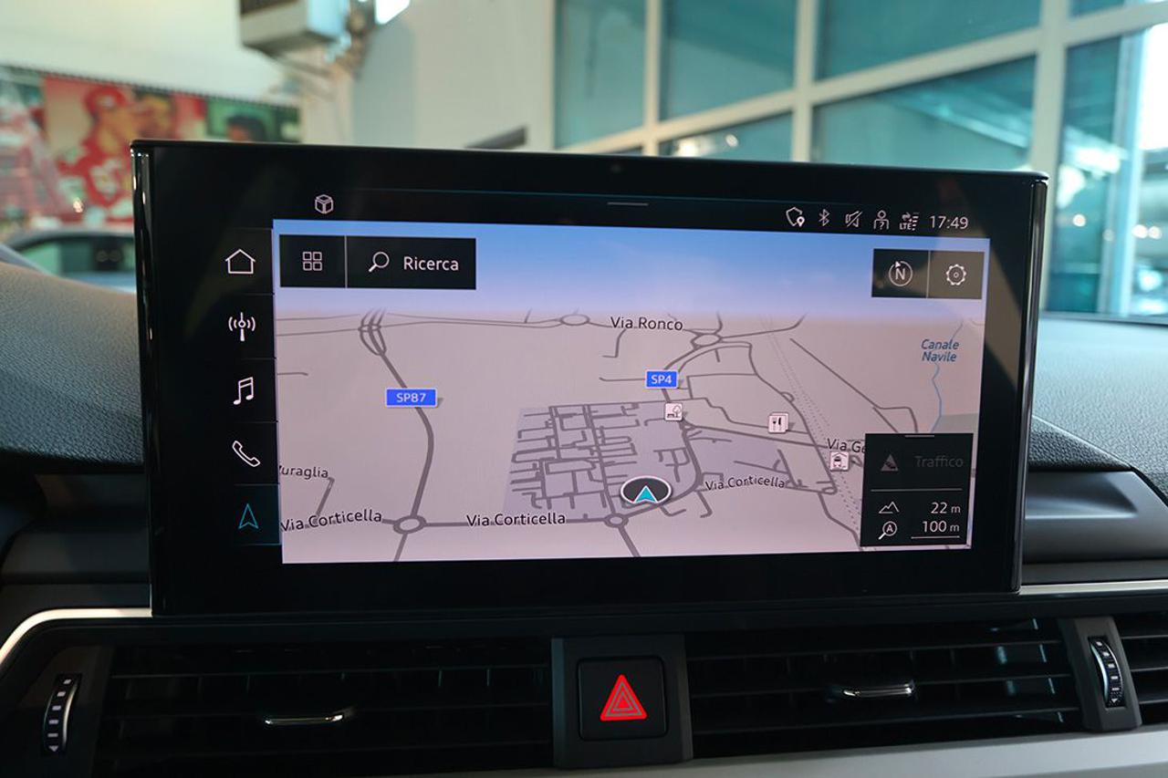 AUDI A4 40 TDI Avant Quattro S-Tronic Business Advanced - 23