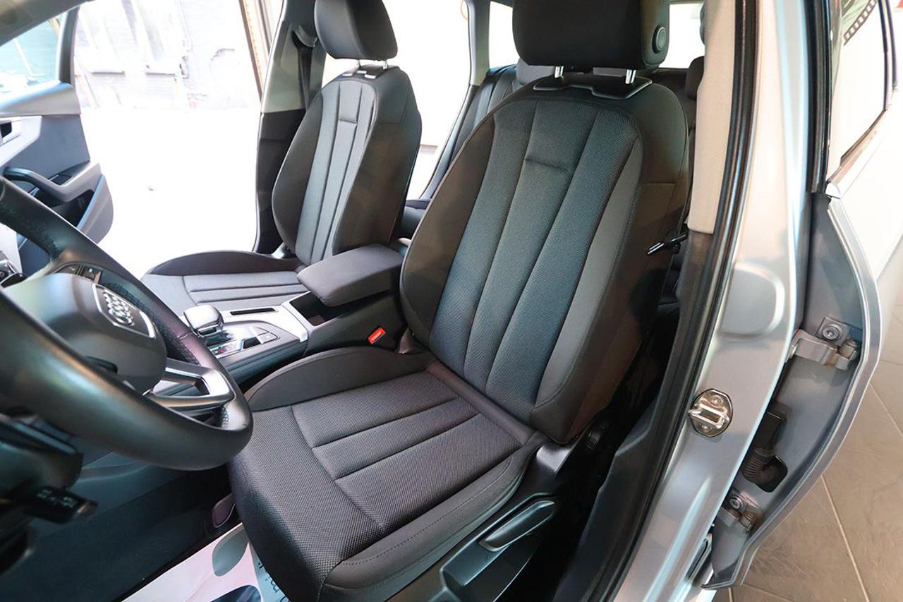 AUDI A4 40 TDI Avant Quattro S-Tronic Business Advanced - 17