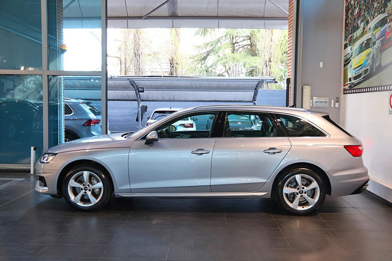 AUDI A4 40 TDI Avant Quattro S-Tronic Business Advanced - 3
