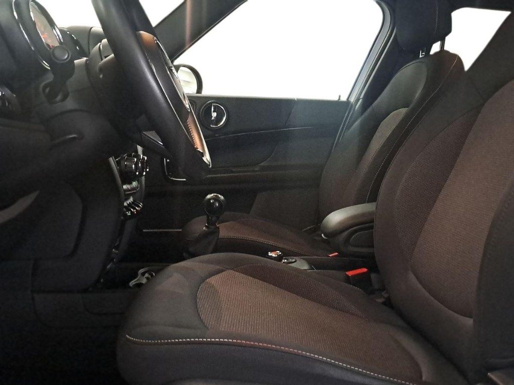 MINI Countryman 2.0 Cooper D Boost Countryman - 9