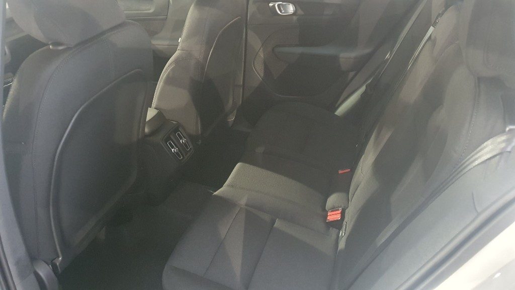 VOLVO XC40 B3 automatico Essential - Foto 5