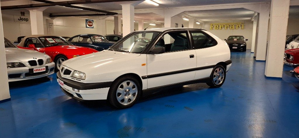 LANCIA Delta 2.0 TURBO 16V HF**1 PROPRIETARIO*51.000KM DA NUOVA - 17