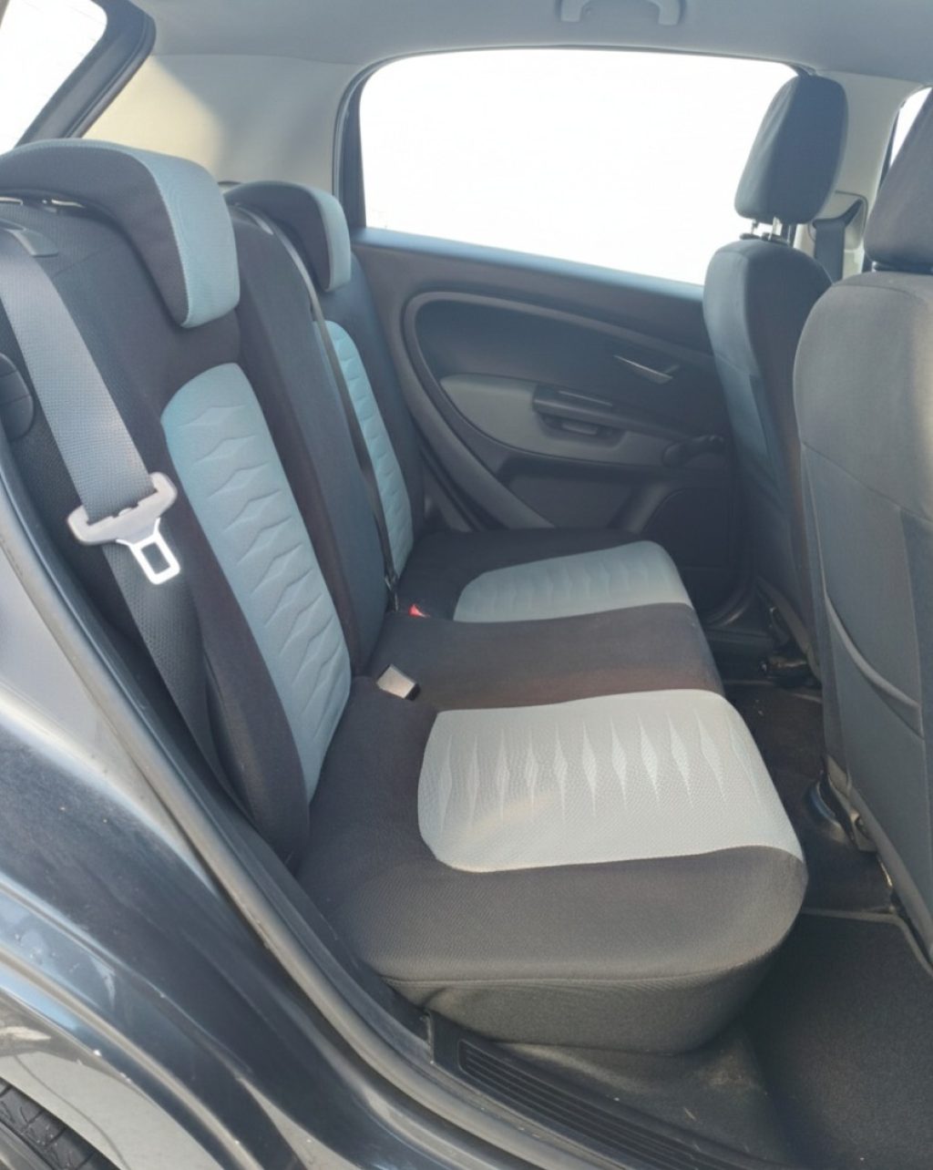 FIAT Grande Punto 1.3 MJT 75 CV 5 porte Uniproprietario Neopatentati - 14