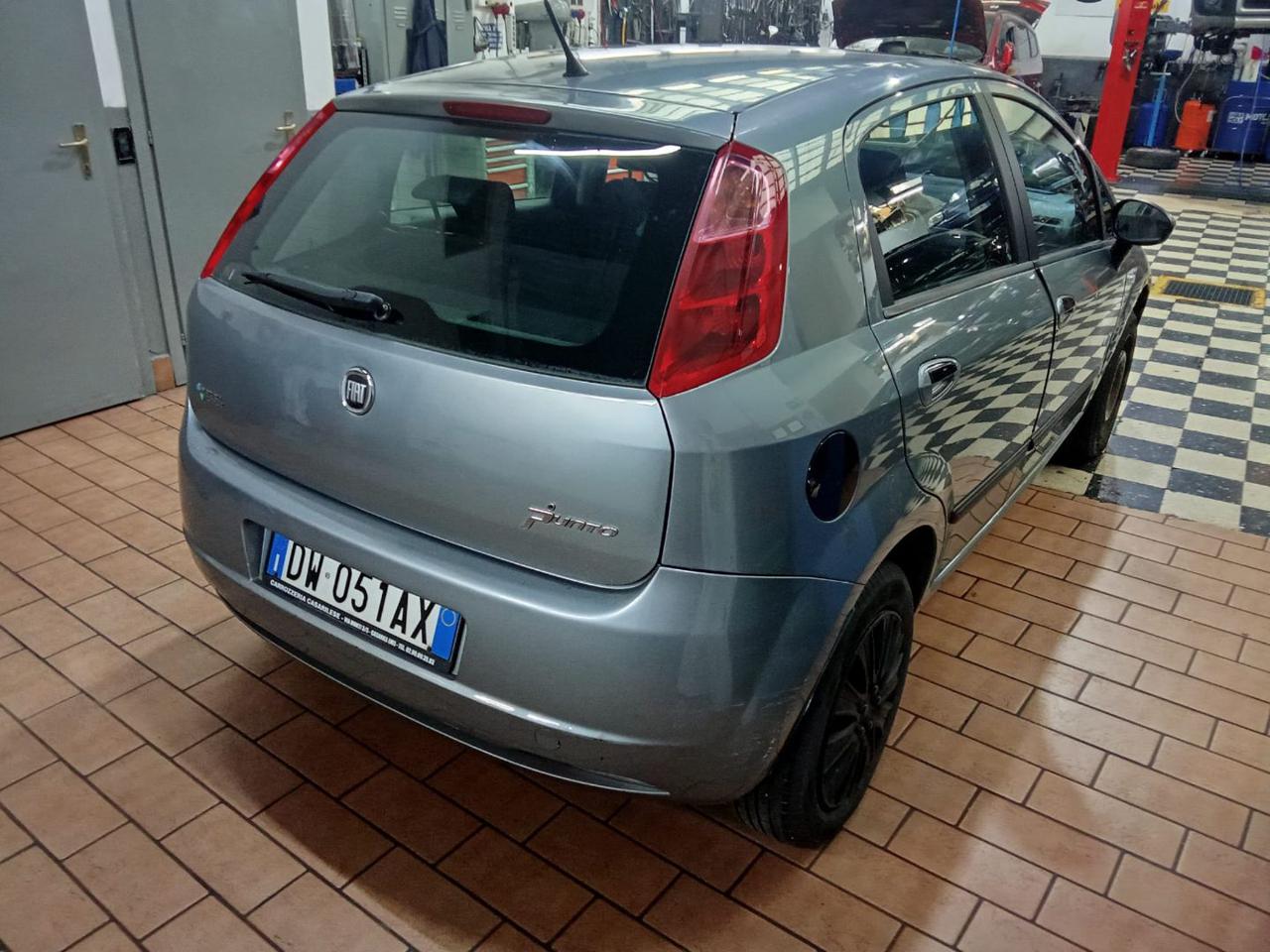 FIAT Grande Punto 1.4 5 porte Dynamic Natural Power - 5