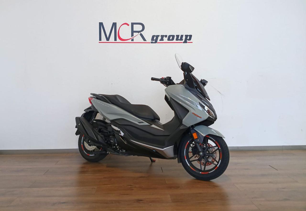 HONDA Forza 350 . - 3