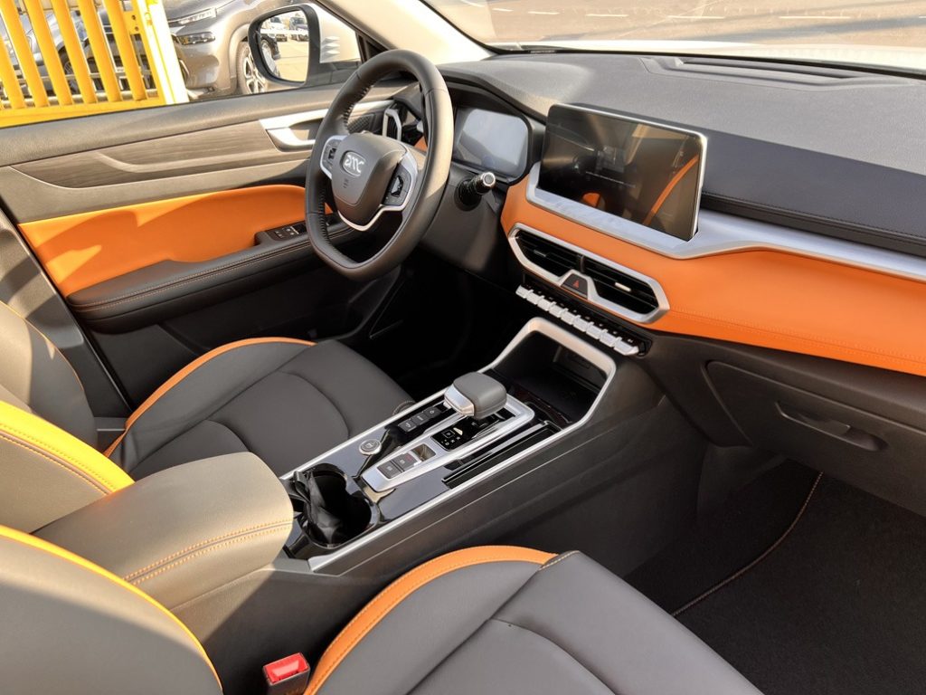 EMC Sei 1.5 T CVT ***KM 0*** - 14