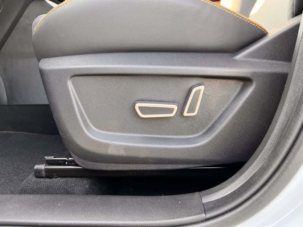 EMC Sei 1.5 T CVT ***KM 0*** - 22