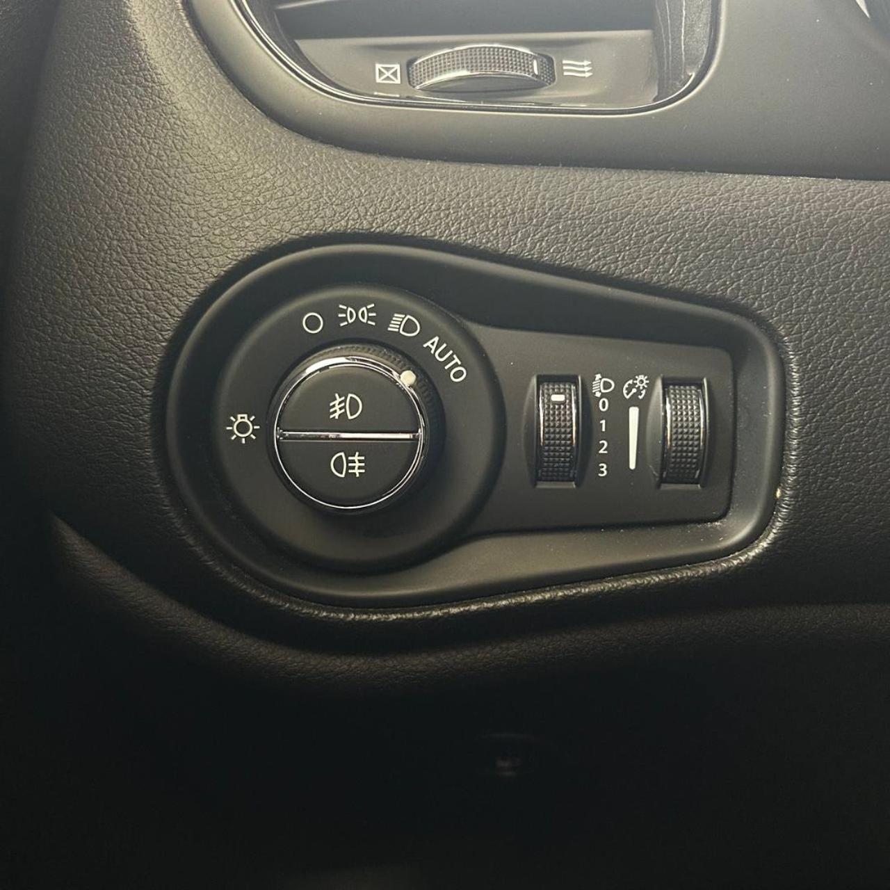 JEEP Renegade 1.3 T4 240CV PHEV 4xe AT6 S - 30