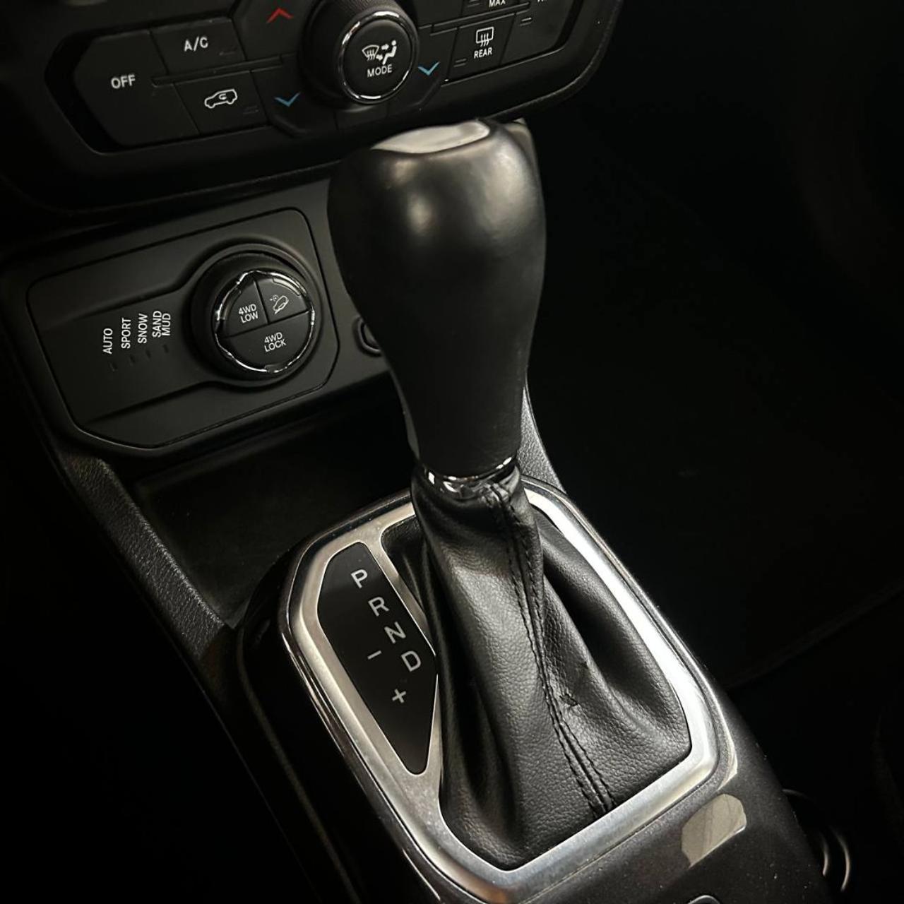 JEEP Renegade 1.3 T4 240CV PHEV 4xe AT6 S - 26