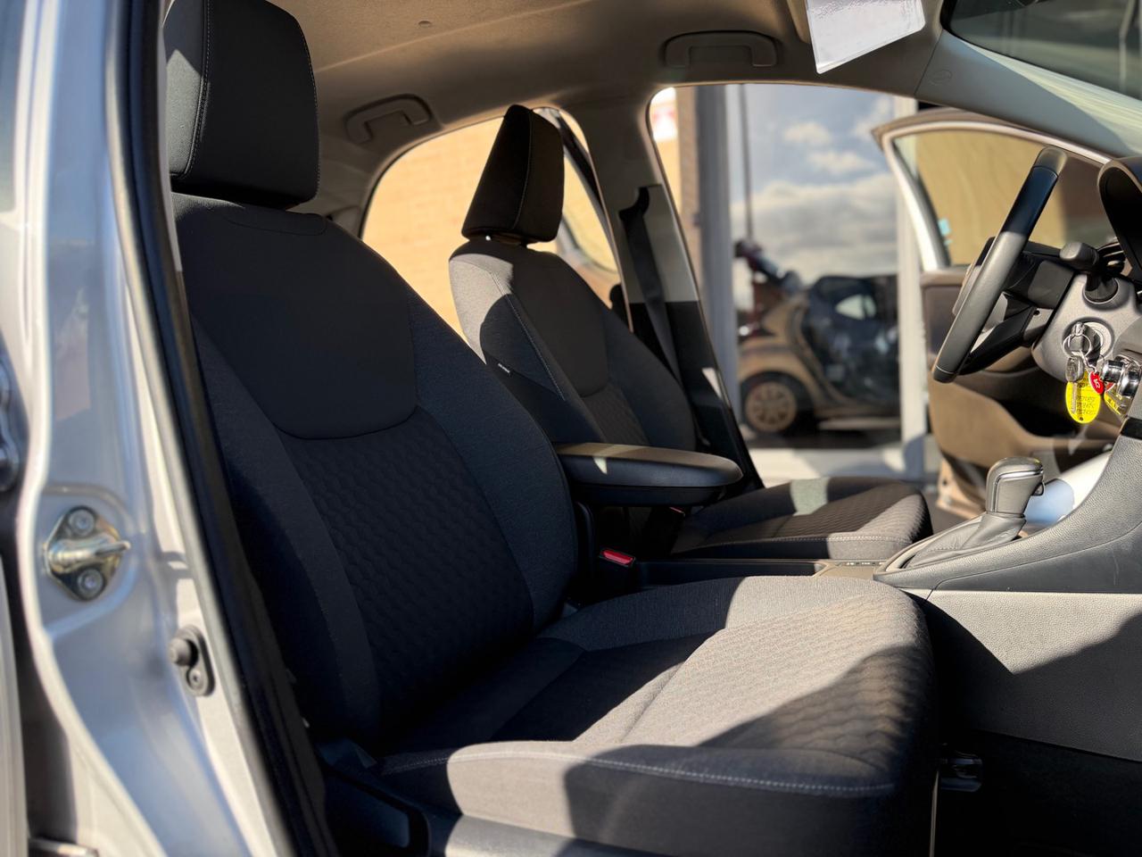 TOYOTA Yaris 1.5 Hybrid 5 porte Business (NESSUN VINCOLO) - 11