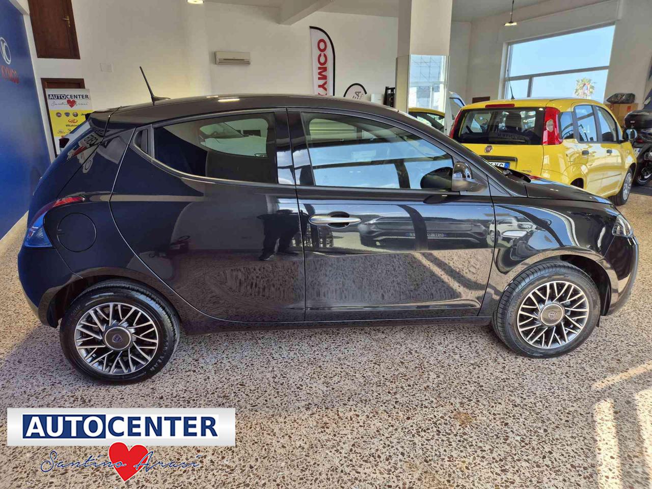 LANCIA Ypsilon 1.0 FireFly 5 porte S&S Hybrid Gold Plus - 3