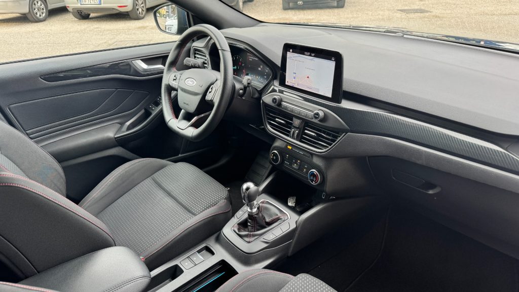 FORD Focus 1.0 EcoBoost 125 CV 5p. ST-Line - 11