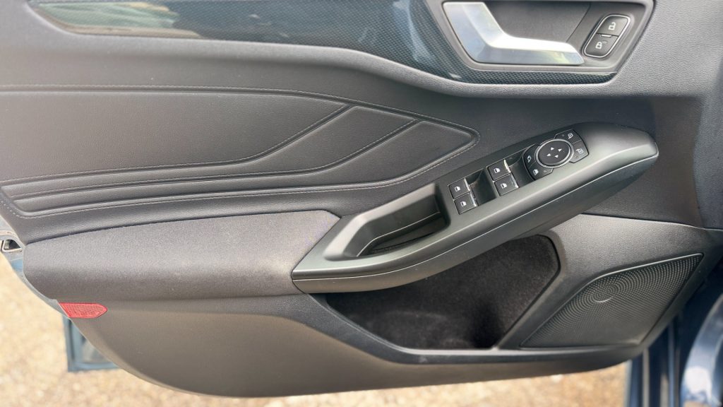 FORD Focus 1.0 EcoBoost 125 CV 5p. ST-Line - 16