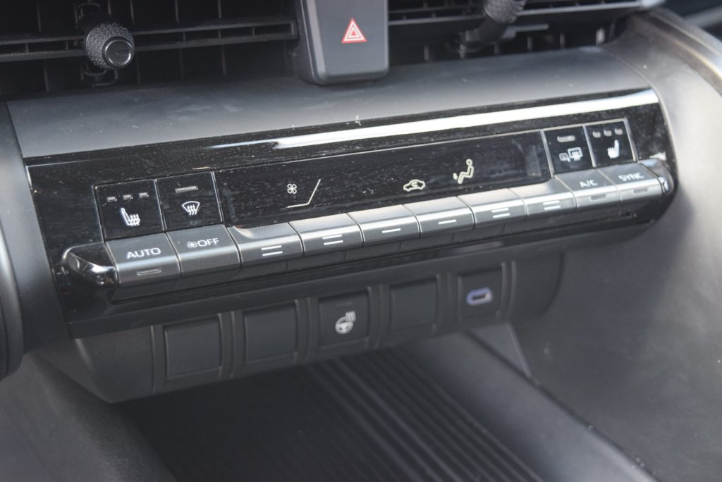 TOYOTA C-HR 2.0 PHEV Trend 151CV - 9