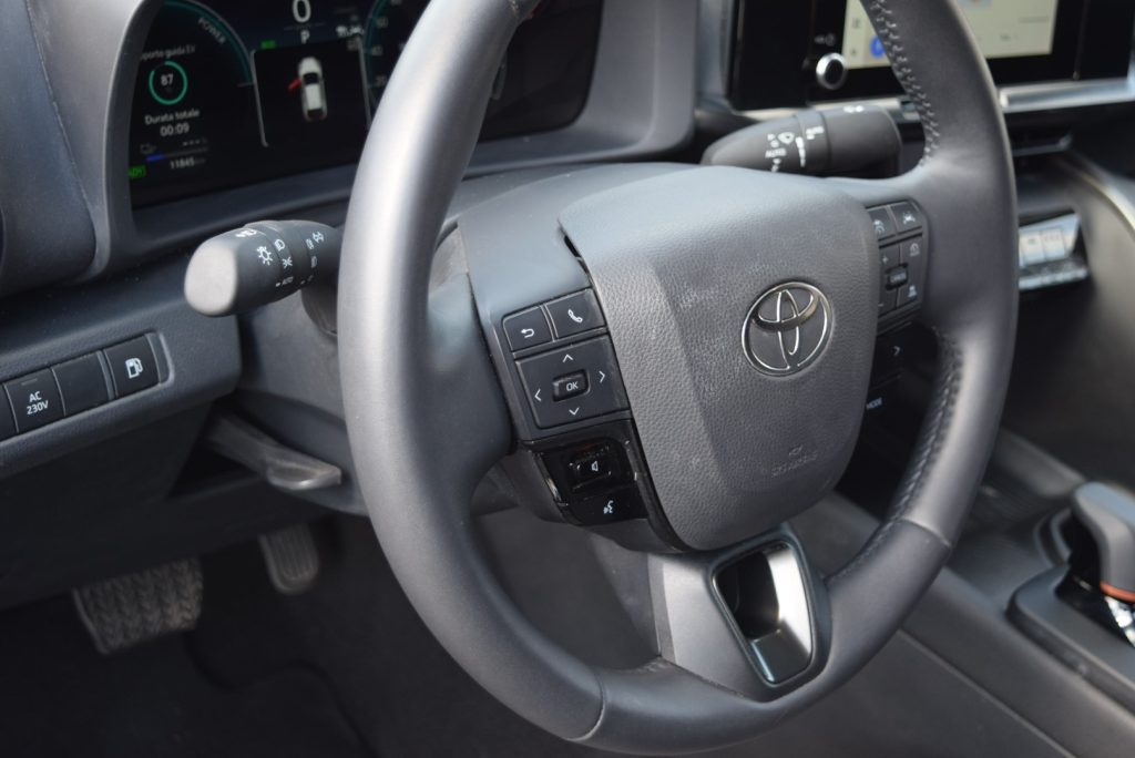 TOYOTA C-HR 2.0 PHEV Trend 151CV - 5