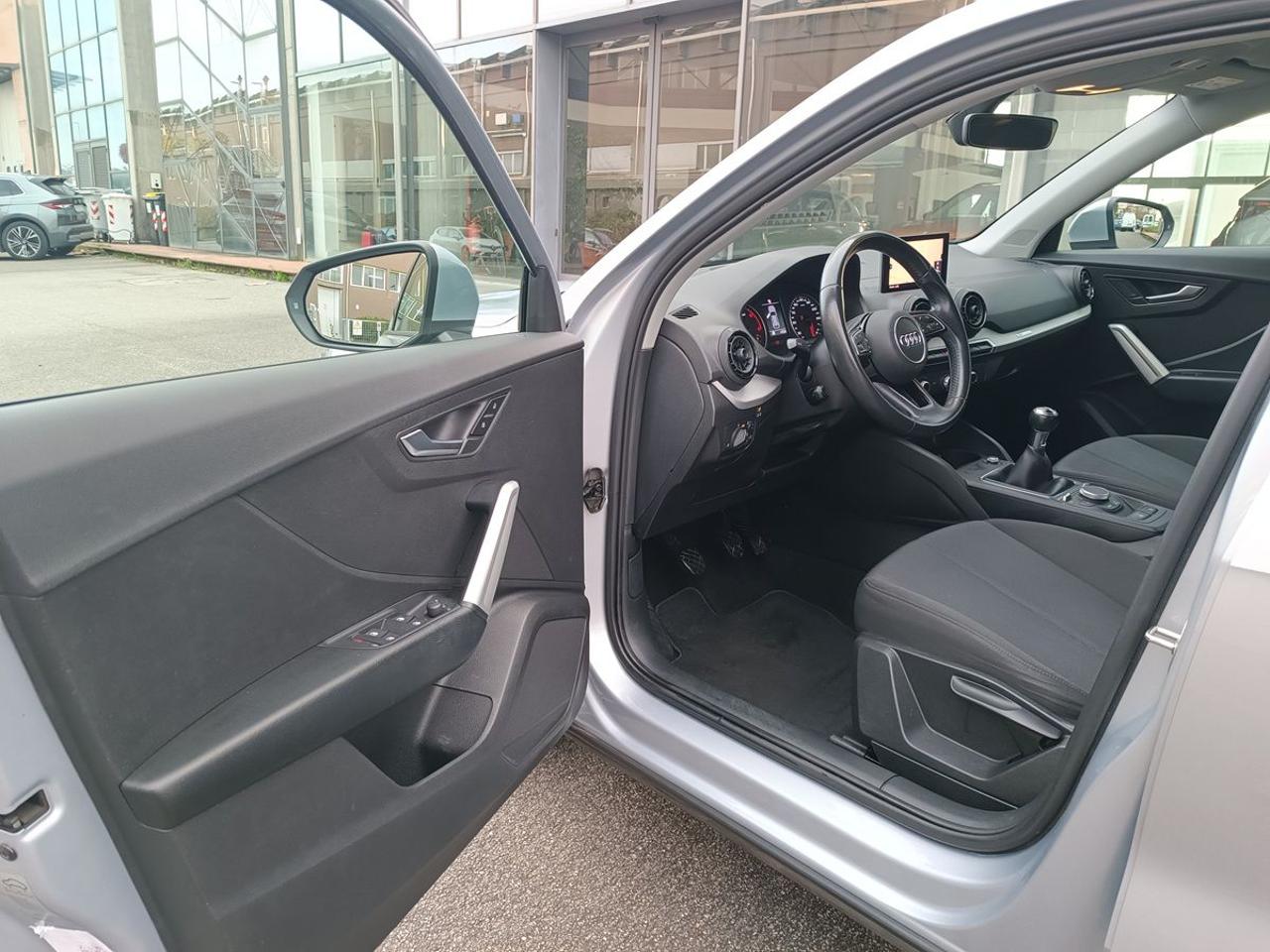 AUDI Q2 1.6 TDI Business - 6