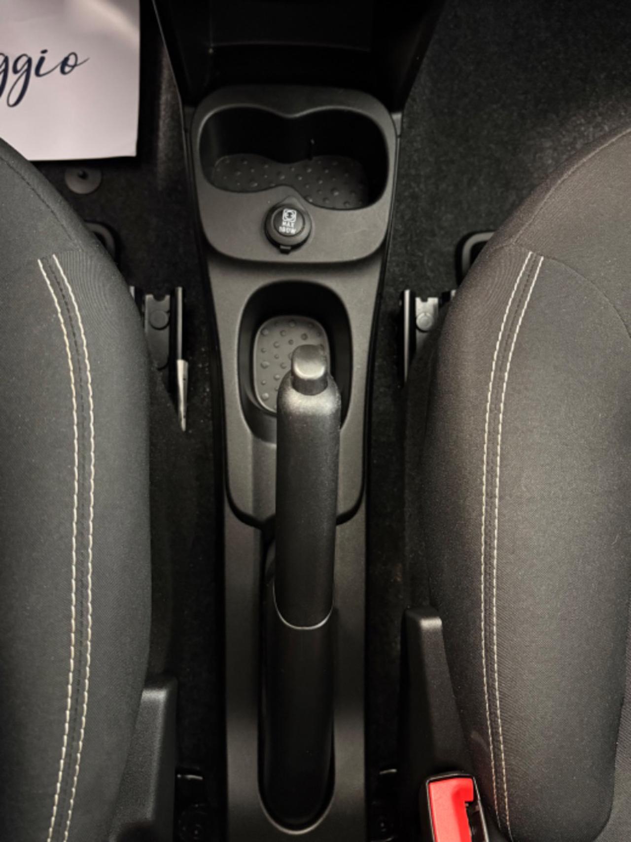 FIAT Panda 1.0 FireFly S&S Hybrid - 11