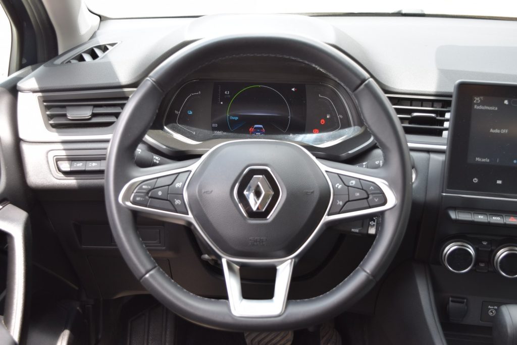 RENAULT Captur Full Hybrid E-Tech 145 CV - 6
