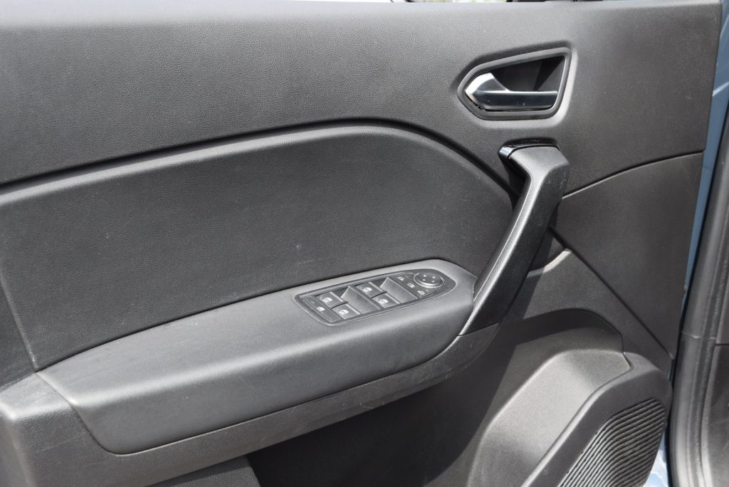 RENAULT Captur Full Hybrid E-Tech 145 CV - 10