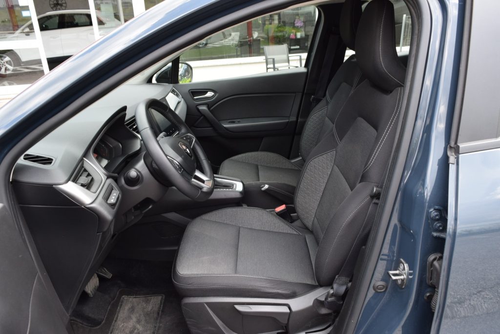 RENAULT Captur Full Hybrid E-Tech 145 CV - 11