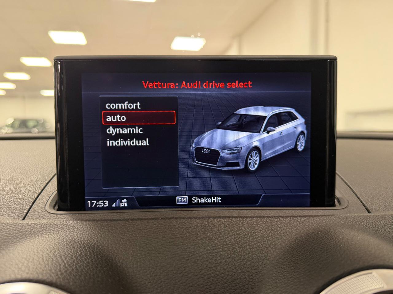 AUDI RS3 SPB BOOK SERVICE AUDI COMPLETO - 16