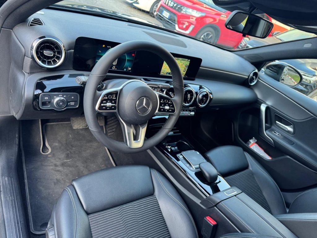 MERCEDES-BENZ A 180 D AUTOMATICA SPORT - 8